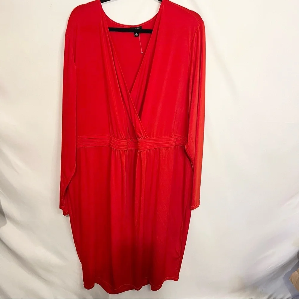 NWOT Torrid Red Shirred Front Bodycon V-Neck Dress 4X Women Holiday Christmas